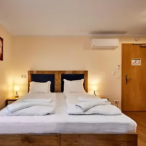 מלון Isha פרנקפורט